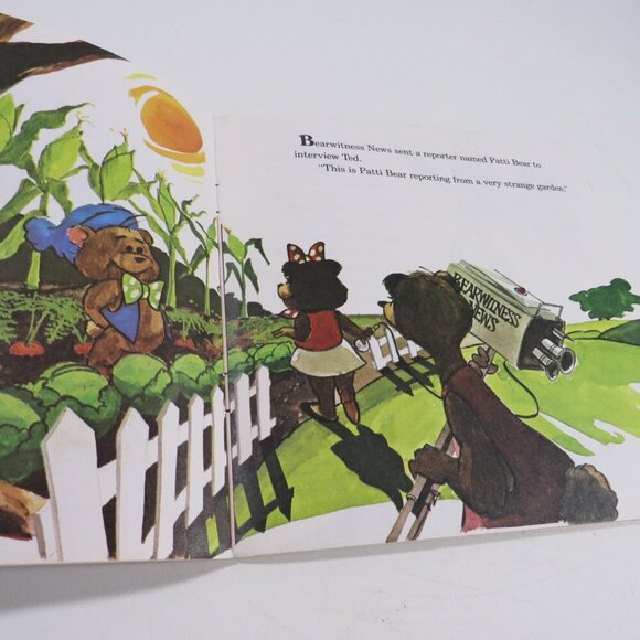 Ted E. Bear & Friends 1983 SUMMER IT SNOWED IN BEARBANK LP Vinyl Record & Book - Picture 10 of 16